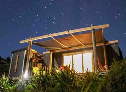 The 'Flax Pod' shipping container cabin