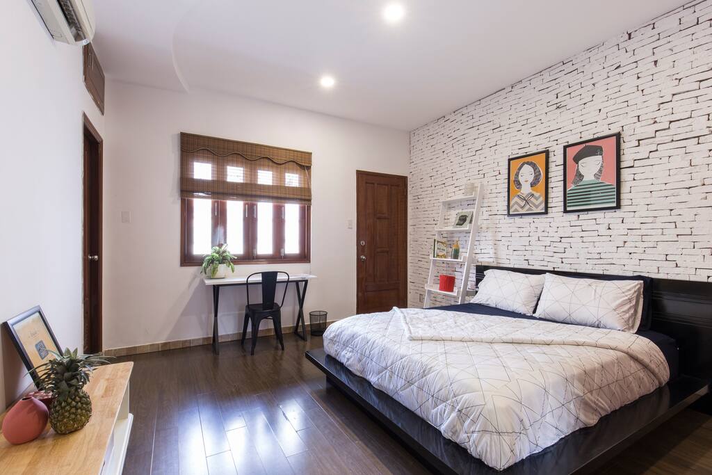 Bedroom 2 with Queen size bed