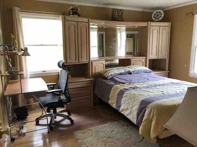 Private Room w/ Apple TV