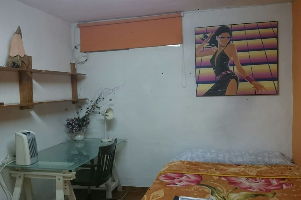 Habitación especialmente para visitantes de corto o largo tiempo.