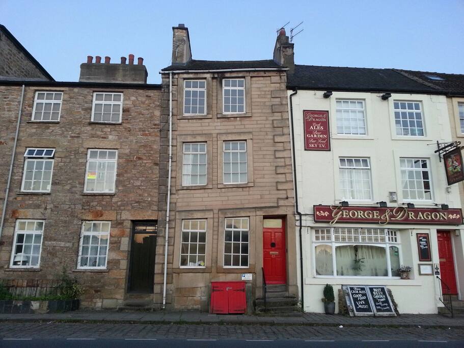 The Little Crooked House