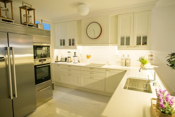 Zurriola BEACH gallery image 3