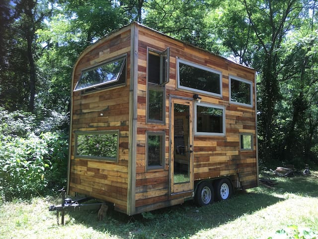 Airbnb Bloomington Vacation Rentals Places To Stay