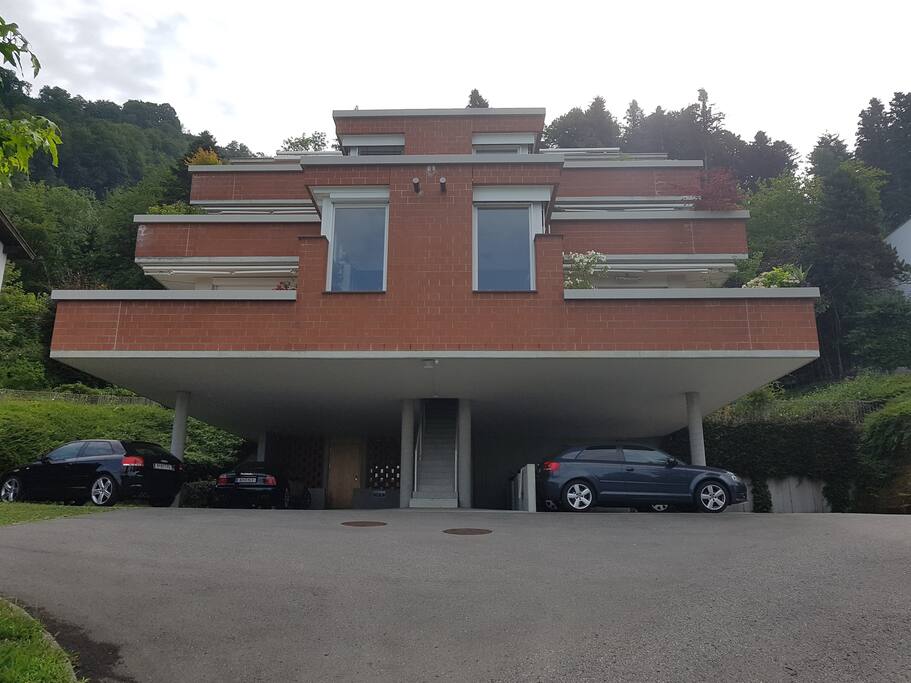 Frontansicht des Hauses