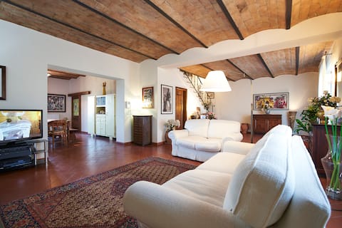 Top performing Airbnb: Relaxation and comfort in the hills of Florence in Greve In Chianti
