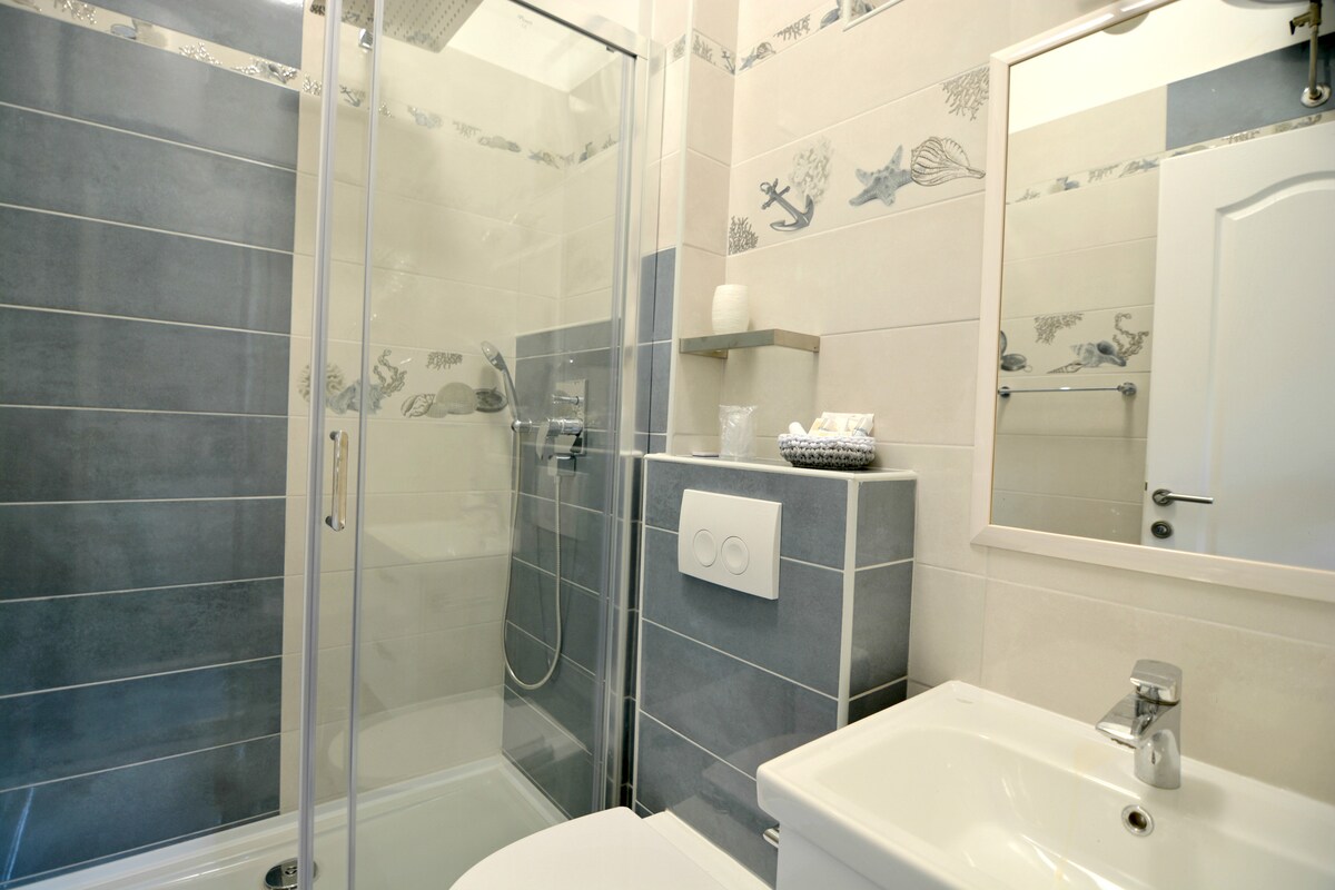 "BLUESTAR" apartment close to the sandy beach