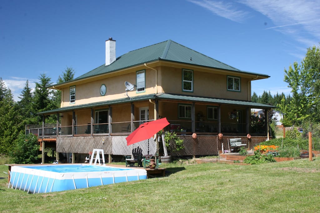 Experience a unique stay in a Straw bale house.