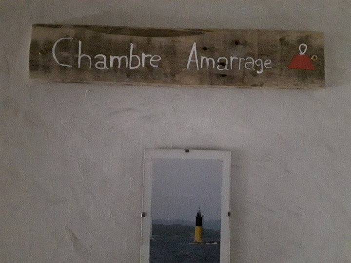 AMARAGE ：此房间配备一张双人床  