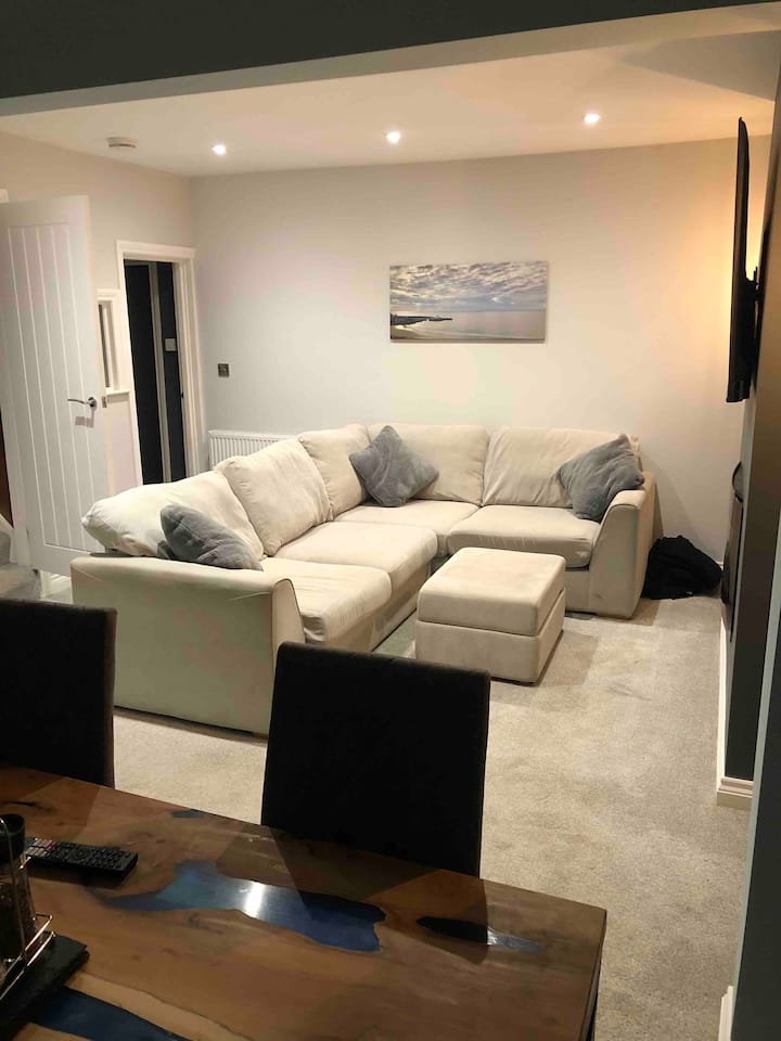 Central Location, Off Street Parking, Pet Friendly - Scarborough