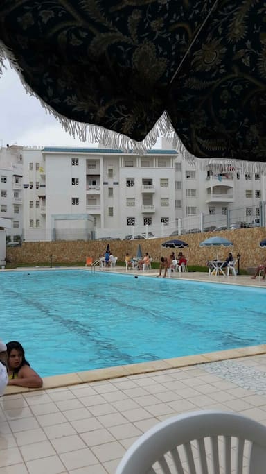 Piscine privée surveillée