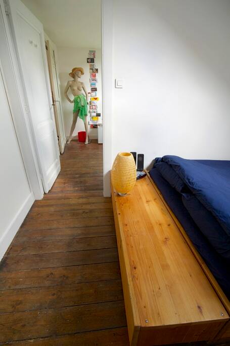 Slaapkamers(gescheiden door deur)