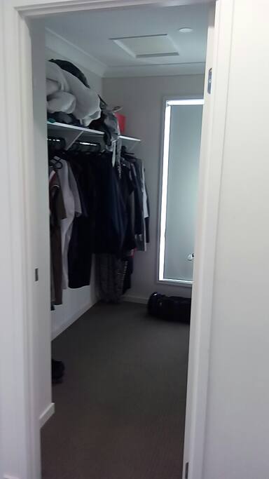 walk in closet
