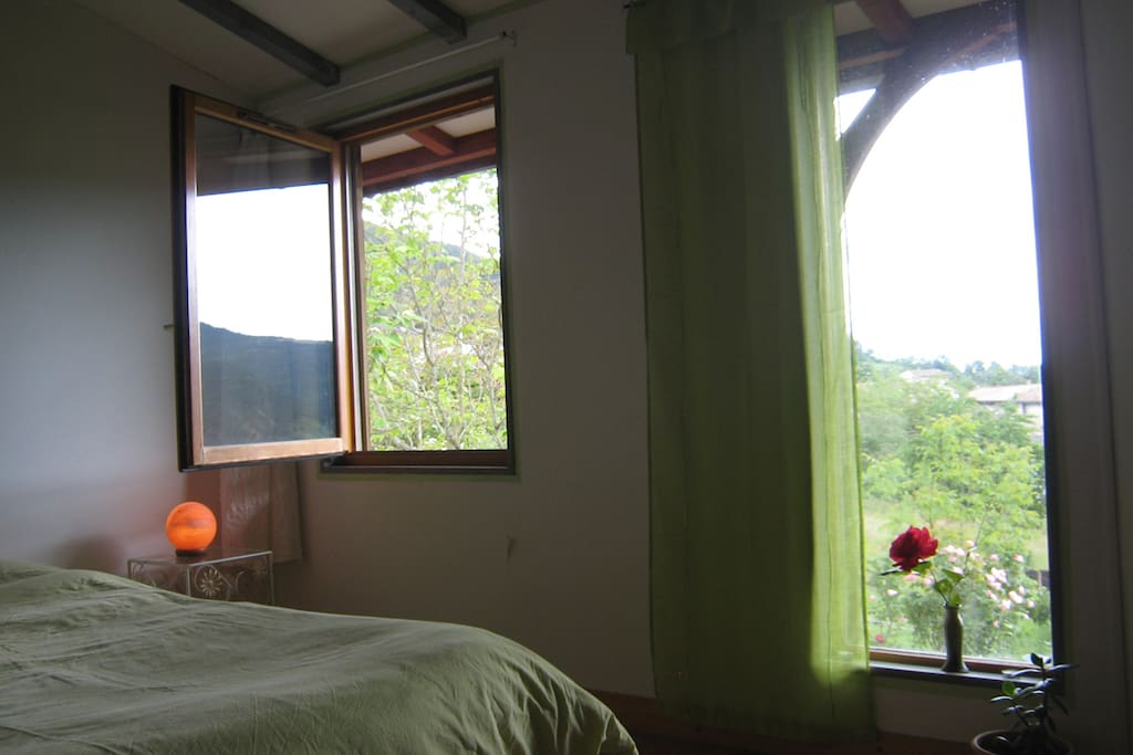 la chambre avec lit 160