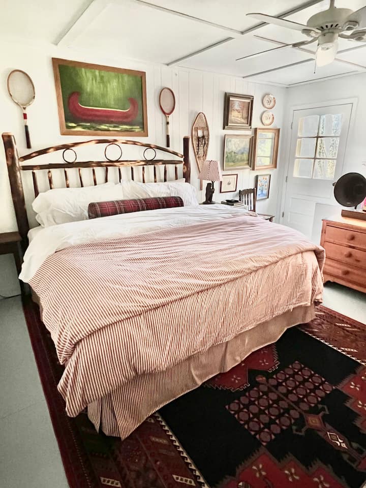 ห้องนอนเตียงคิงไซส์ระดับบน