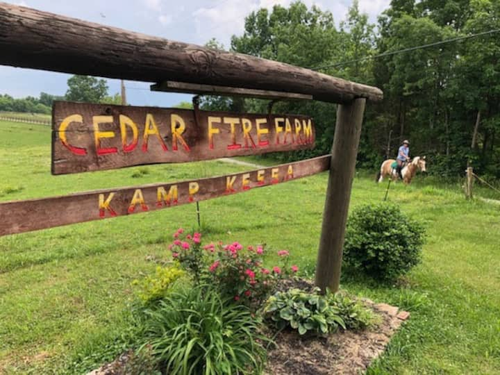 Kamp Kessa at Cedar Fire Farm: A Nature Retreat