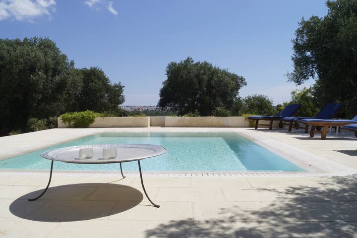 INFINITY POOL VILLA – 3 bedrooms