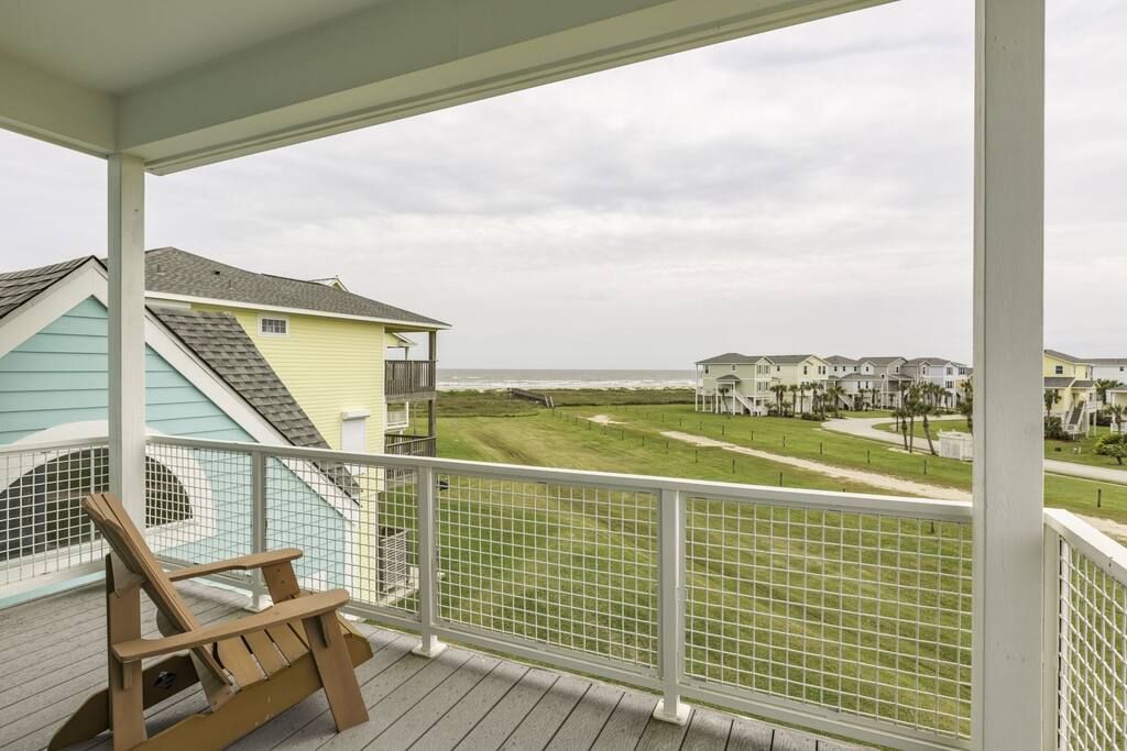 Upper Balcony with Gulf View