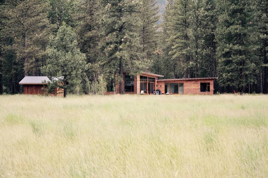Cub House Chalets for Rent in Okanogan County, Washington, United States