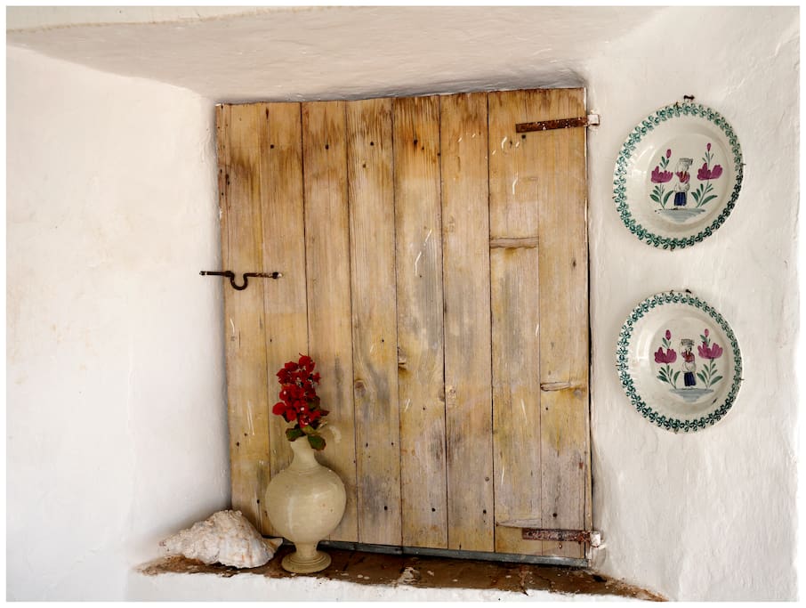 puerta del pozo