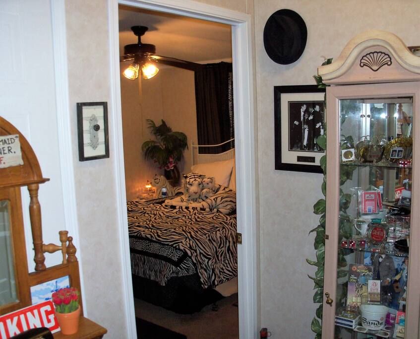 Hallway Entrance to Room