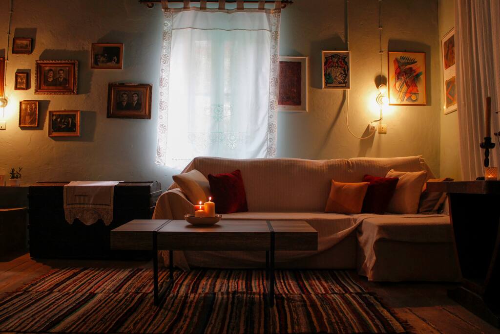Living Room photo 2