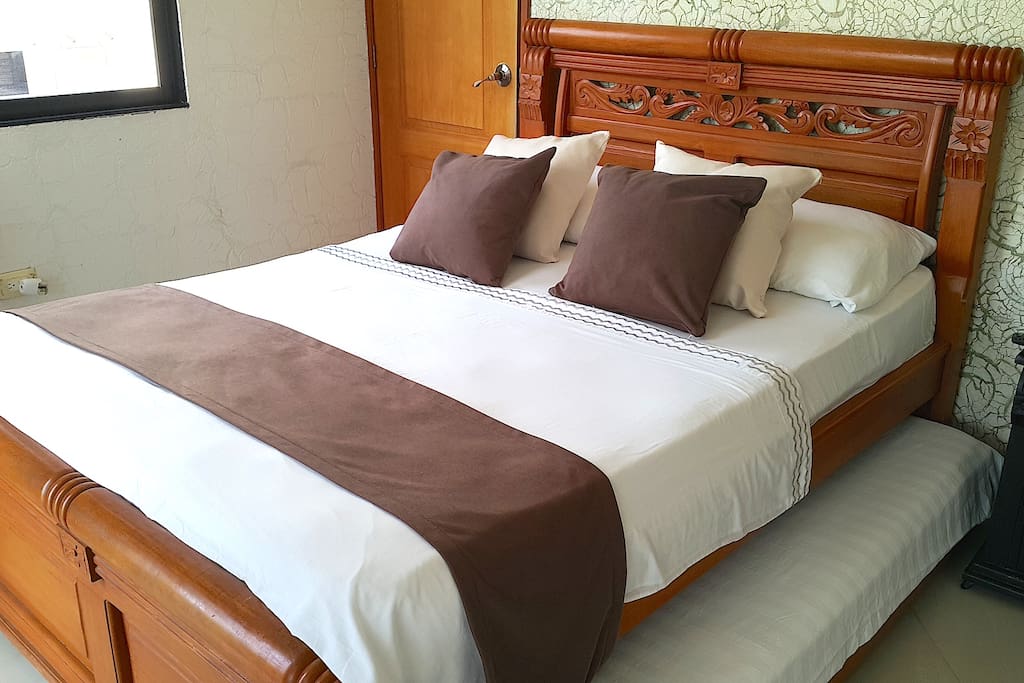 Cama doble,cama nido doble, aire acondicionado, Tv, Baño privado