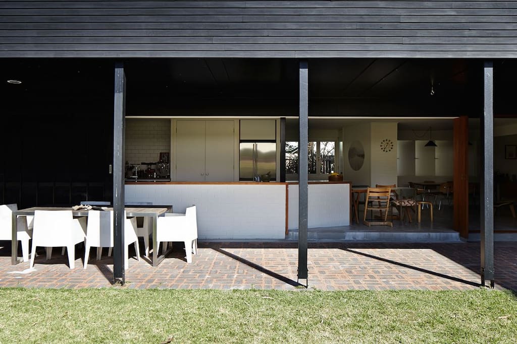 Indoor / Outdoor Living