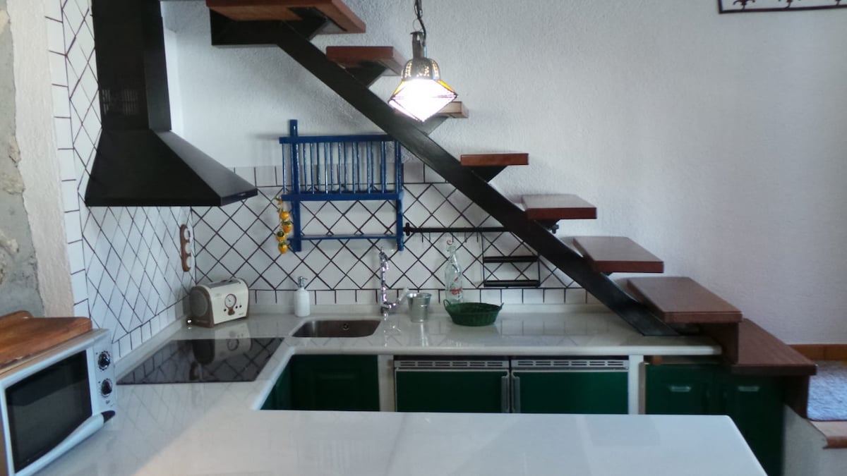 Successful Airbnb property: Fuente de Gusarapos country house in La Iruela