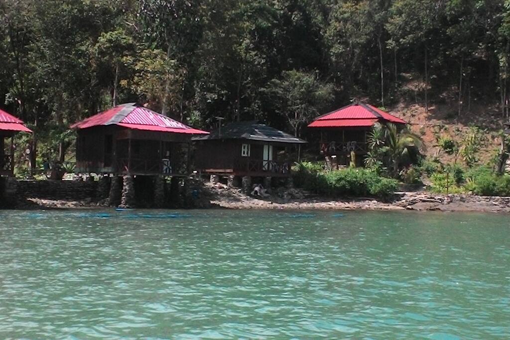 Jemuruk JB09 view from the sea.