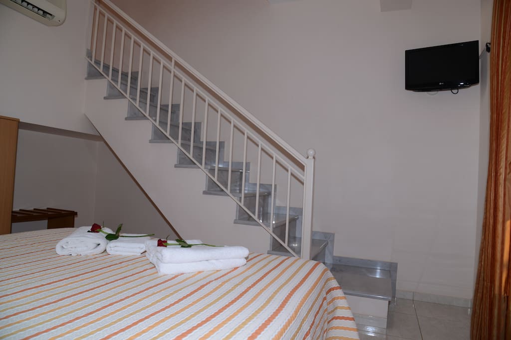 One Bedroom Apartment in two levels for 4 people