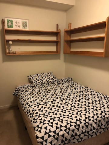 Private Double Room in CBD (Female ONLY)