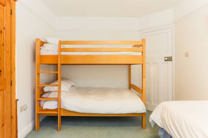 Спална соба 3  во КАЛ