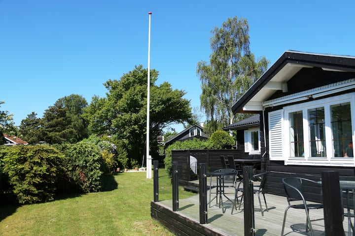 Spacious summerhouse with a fantastic view