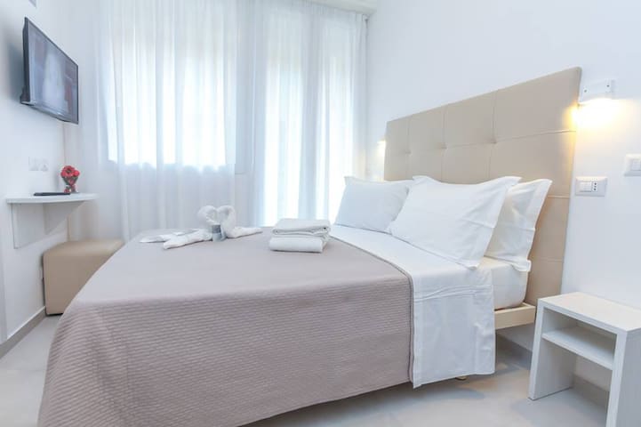 Double queen-bed room - Rimini