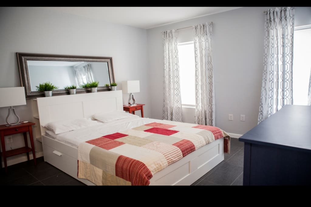Beautiful one bedroom complete with a queen size bed.