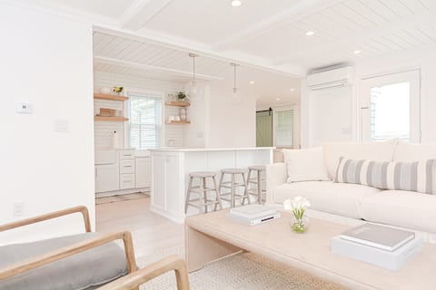 Arden House DT Mystic 3BR Lux Family Getaway