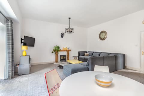 A Haven - Townhouse (sleeps family of 5)