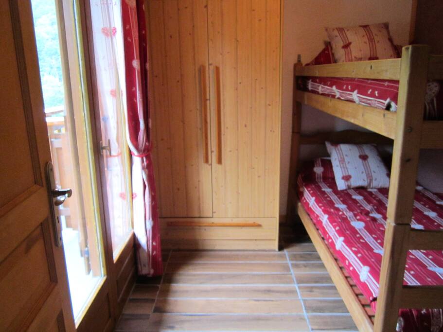 2 Pièces 5 personnes