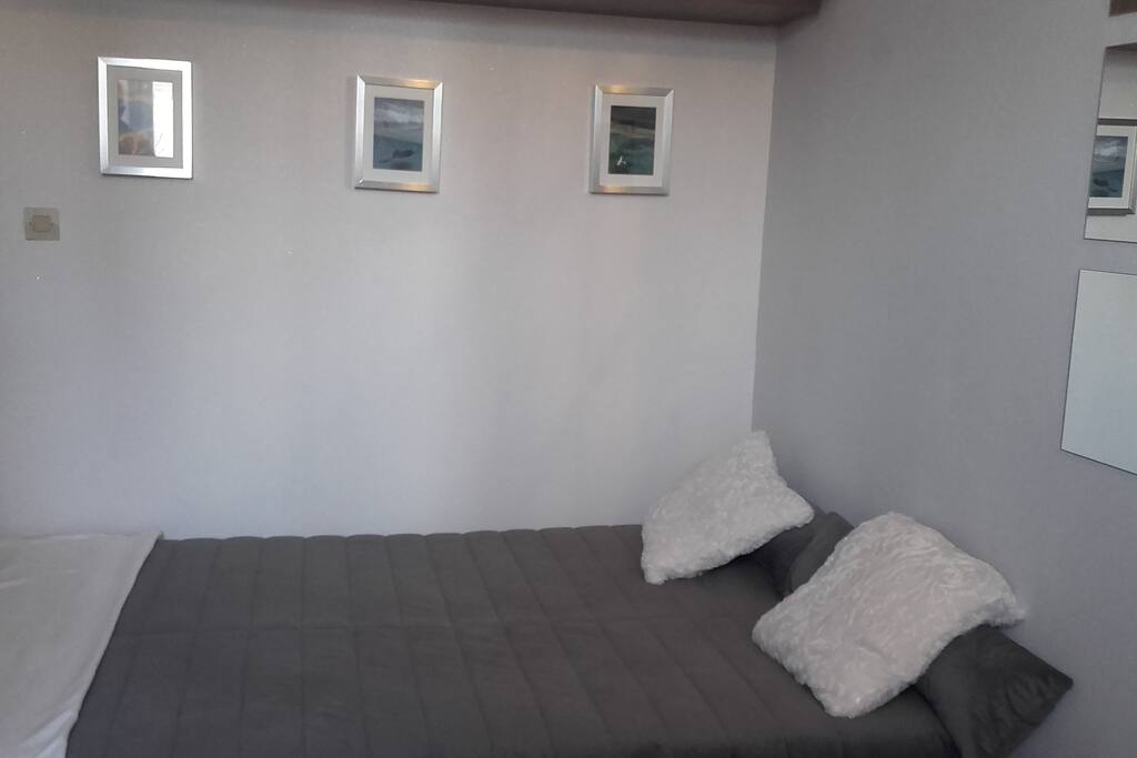 Lit double avec matelas Bultex