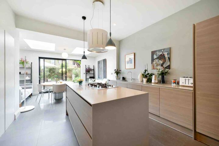 Luxurious house, Bedford Park central Chiswick