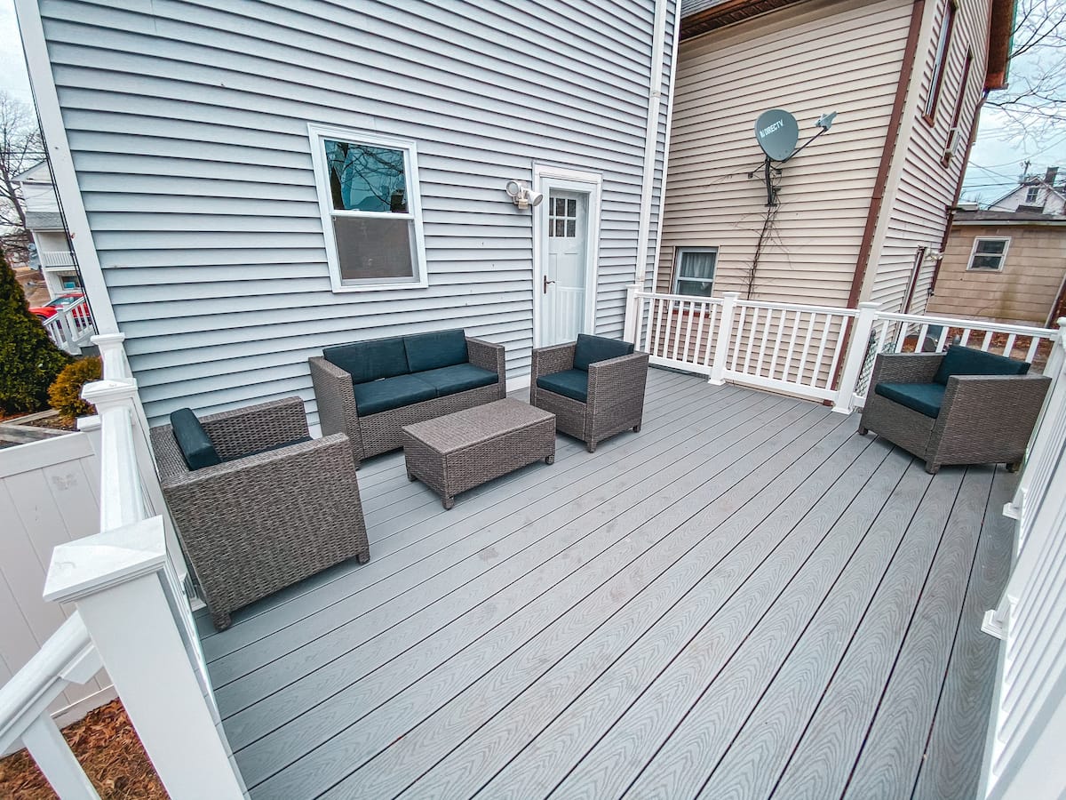 Gas Grill | Parking | Backyard | Outdoor Shower | Beach Tags photo 4