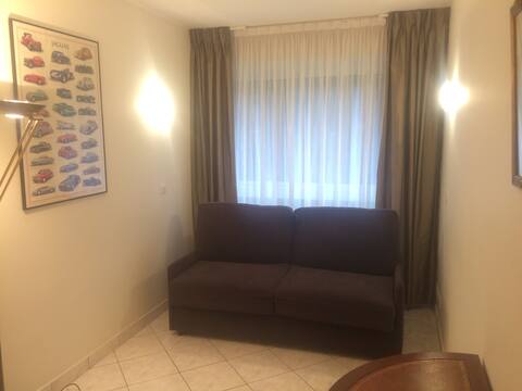 Studio  16m2 sans cuisine 2mn Metro N°1 Pt Neuilly