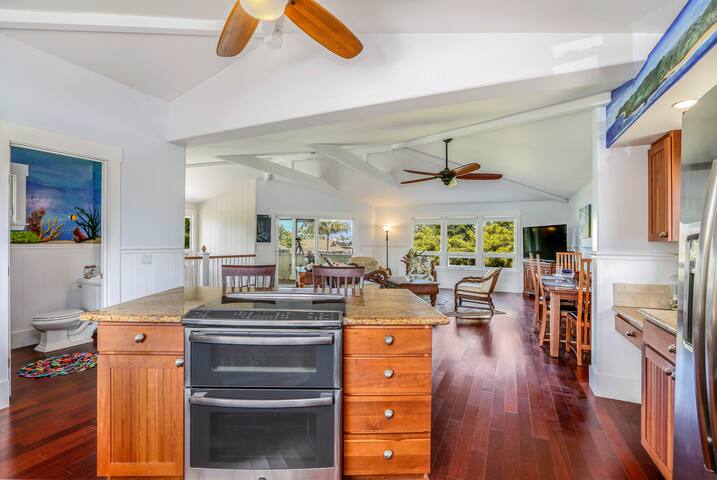 Princeville Paradise Home w/ AC – 4 BD 3.5 BA Home gallery image 4