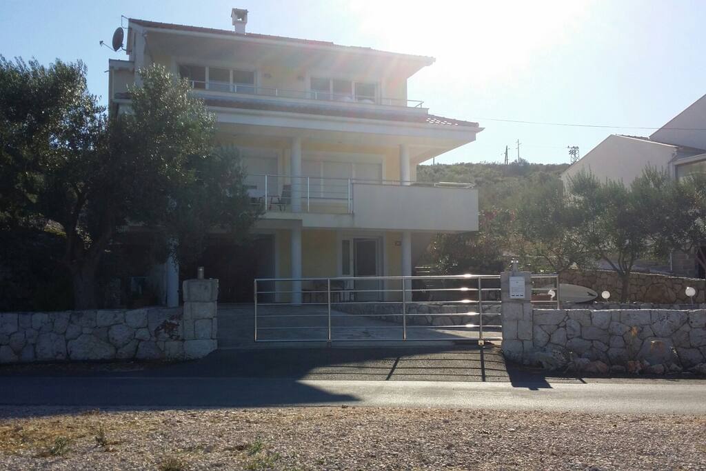 Villa Crna