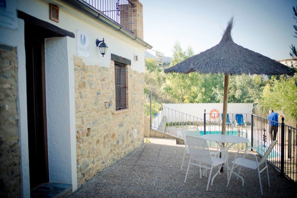 Terraza junto a la Piscina