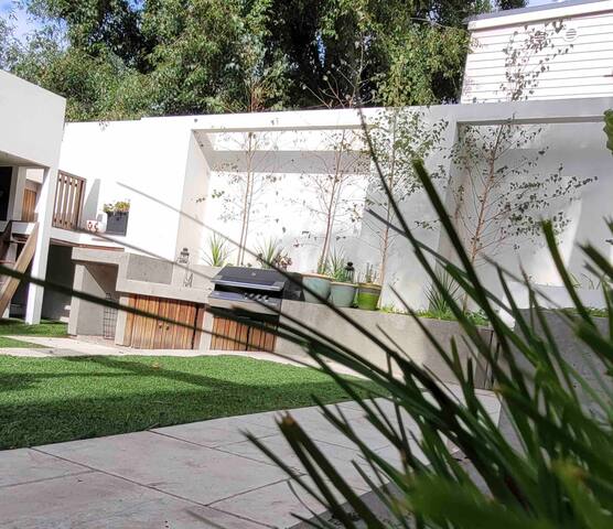 The heart of South Melbourne gallery image 5