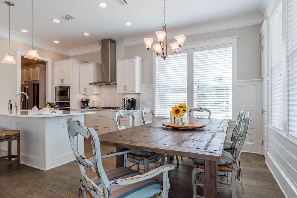 Dining/kitchen view