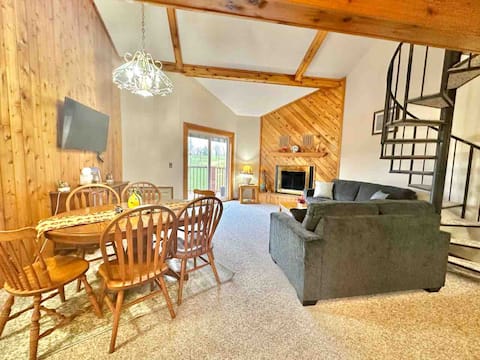 Fall Specials Now 3 Bd+loft 2 bath Sleeps 12