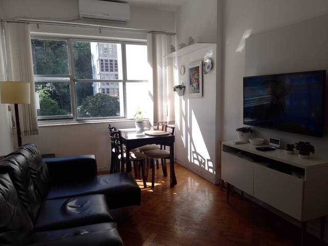 Praia Ipanema a 3 minutos caminhando 2 quartos gallery image 2