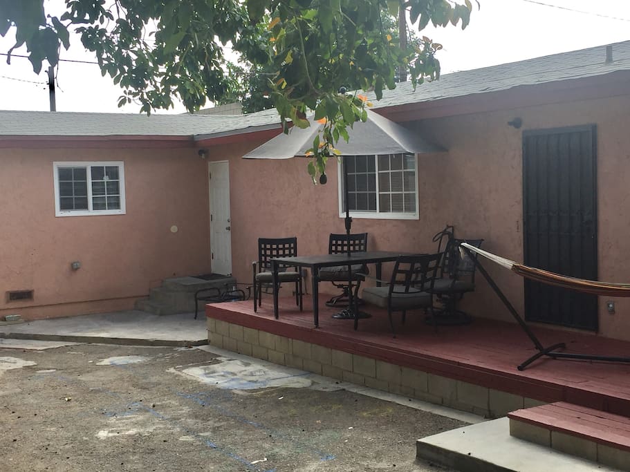 Big Yard - Patio Area